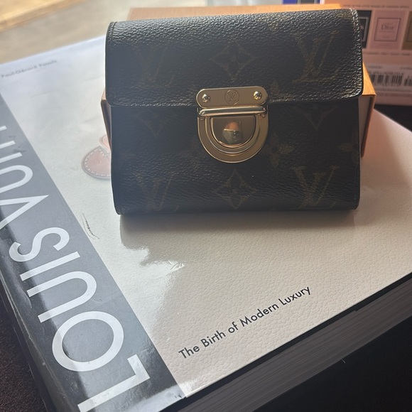 Louis Vuitton Handbags - Louis Vuitton Koala GM Monogram French Push-lock Wallet LV-CA0055🖤🖤